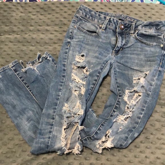 American Eagle Outfitters Denim - American Eagle ripped super stretch jeans